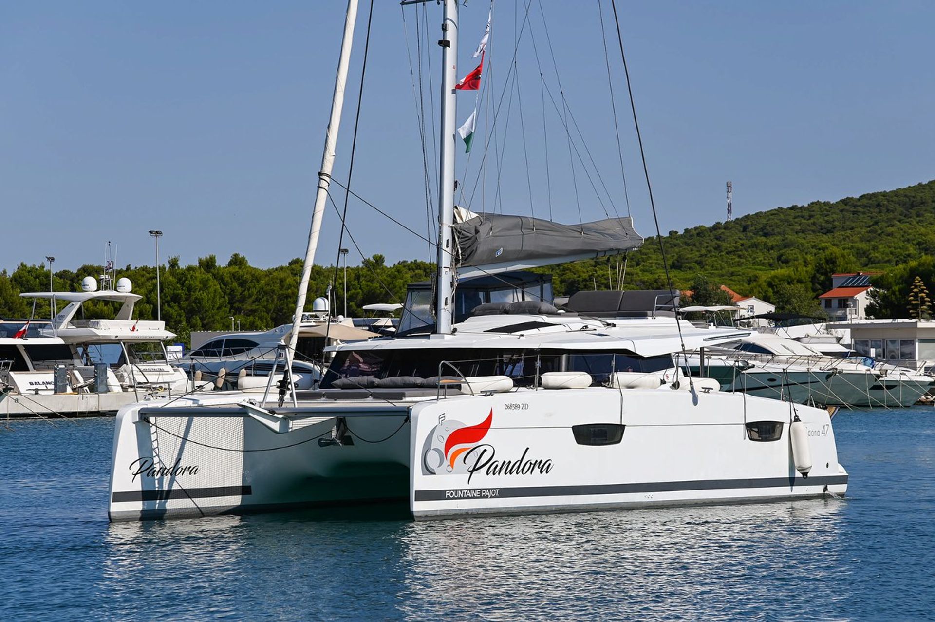 nausys-52044751-11099136-main.jpg