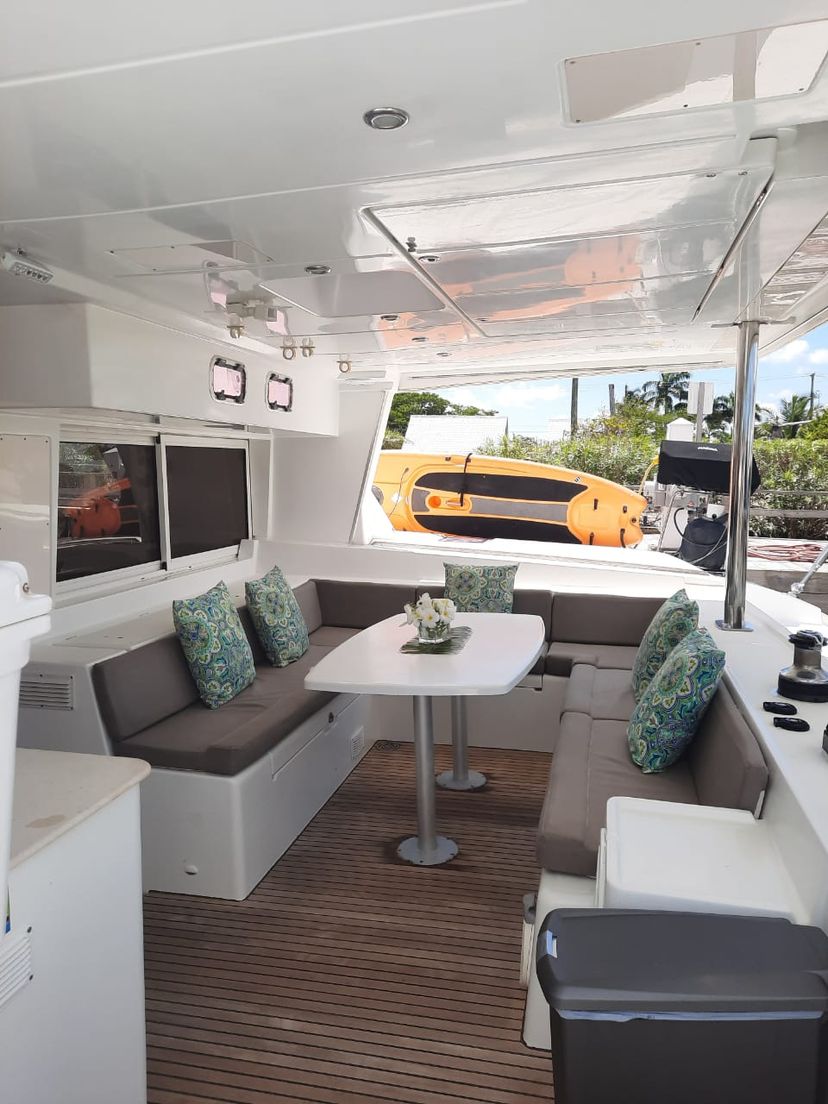 Lagoon 50 Sand Star