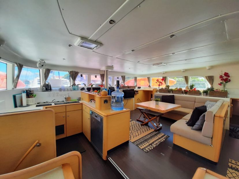 Lagoon 50 Sand Star