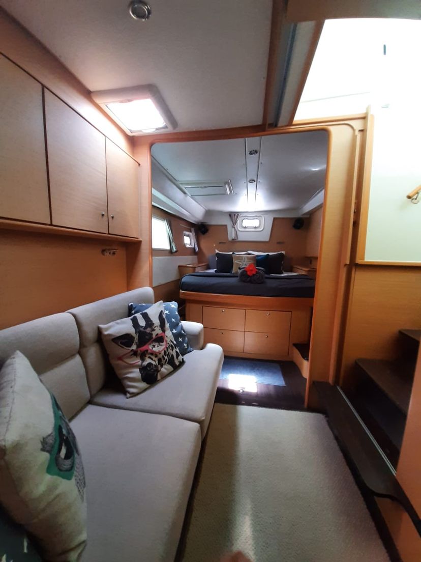 Lagoon 50 Sand Star