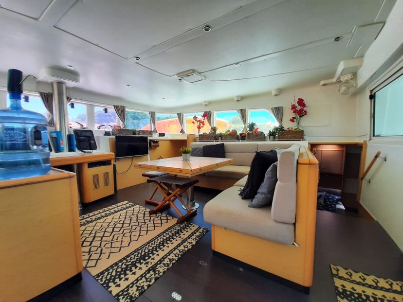 Lagoon 50 Sand Star
