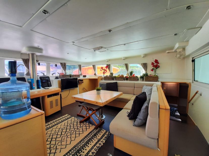 Lagoon 50 Sand Star