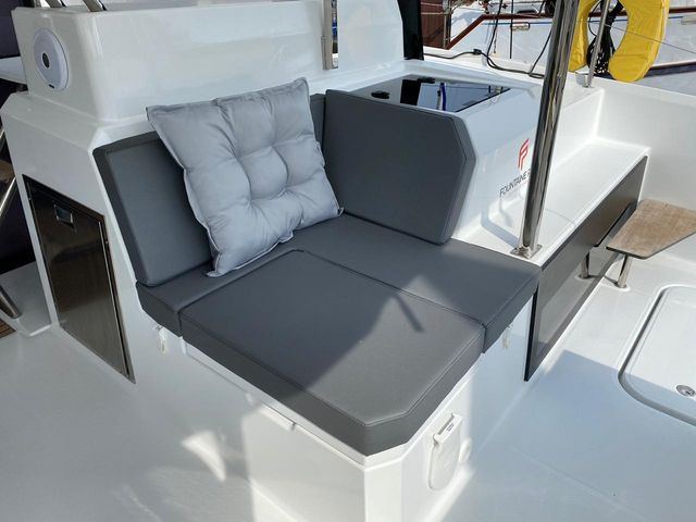 Fountaine Pajot 42 Ooga Chaka