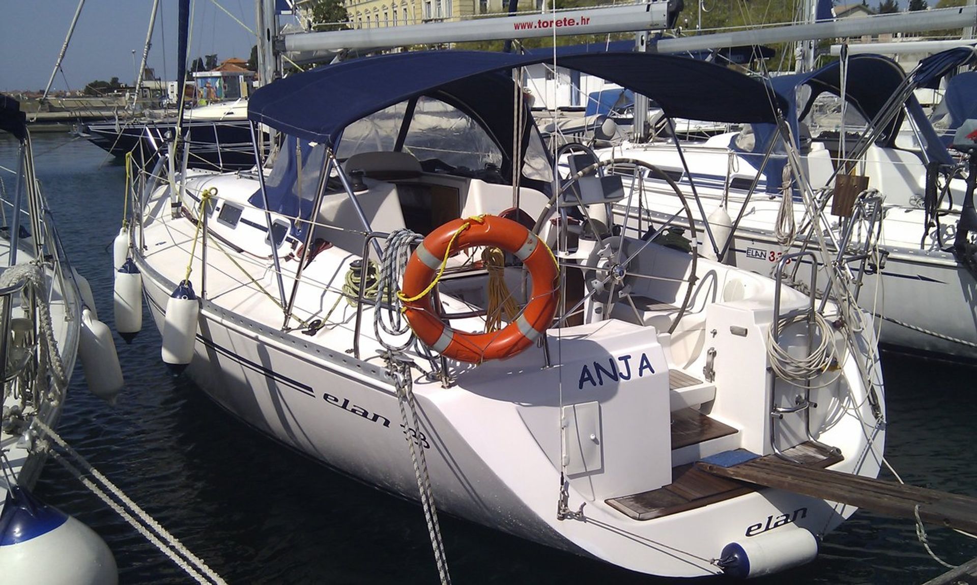 nausys-520721-482151-main.jpg