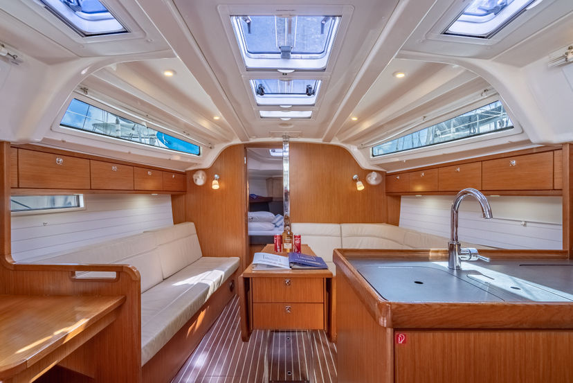 Bavaria Yachtbau 37 Jitterbug
