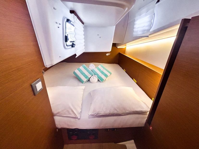 Jeanneau 38 Soca Sleigh