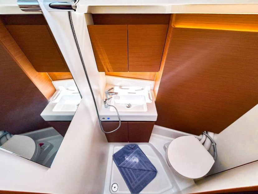 Jeanneau 38 Soca Sleigh