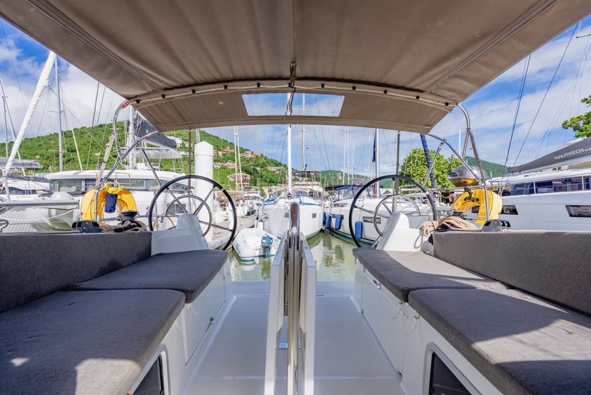 Jeanneau 38 Calypso Express