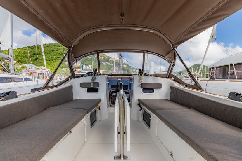 Jeanneau 38 Calypso Express