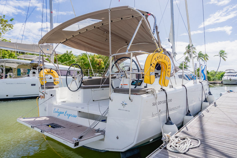 Jeanneau 38 Calypso Express