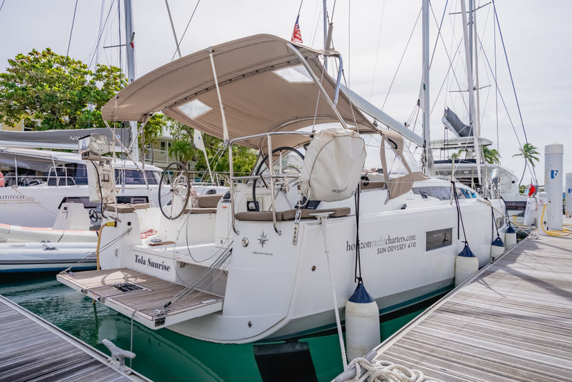 Jeanneau 410 Tola Sunrise