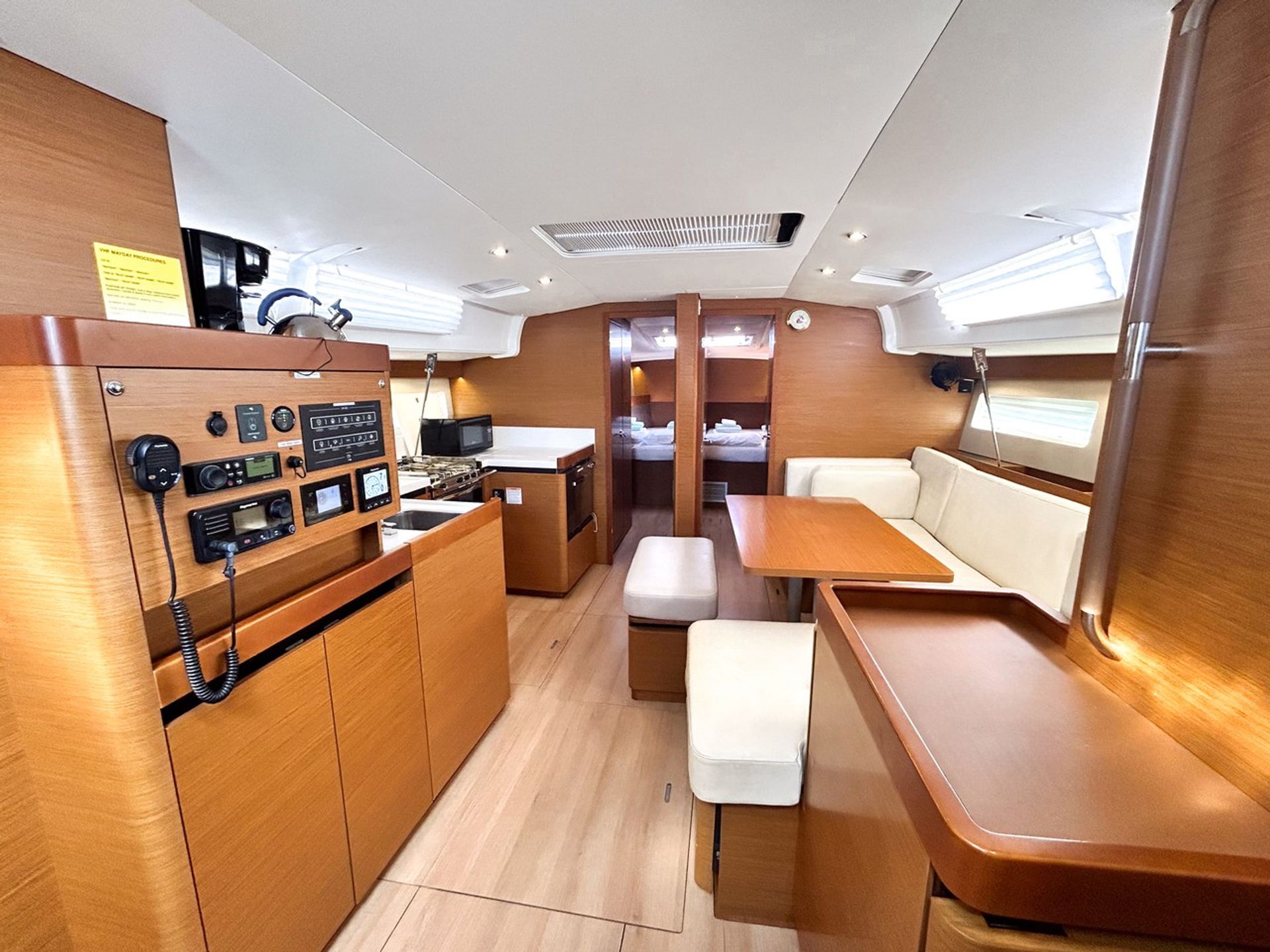 nausys-52086511-52084265-p1.jpg