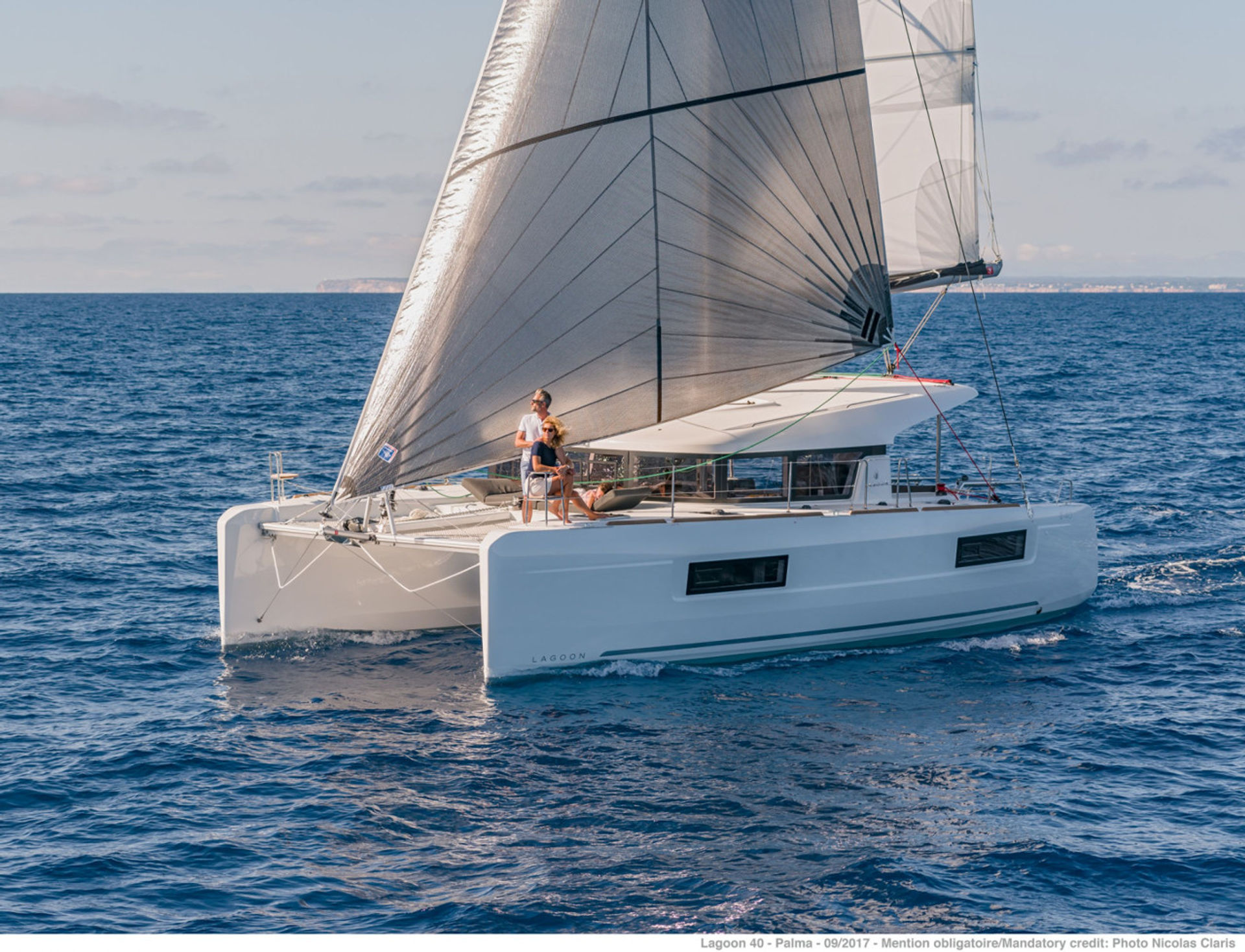 nausys-52091620-52084265-main.jpg