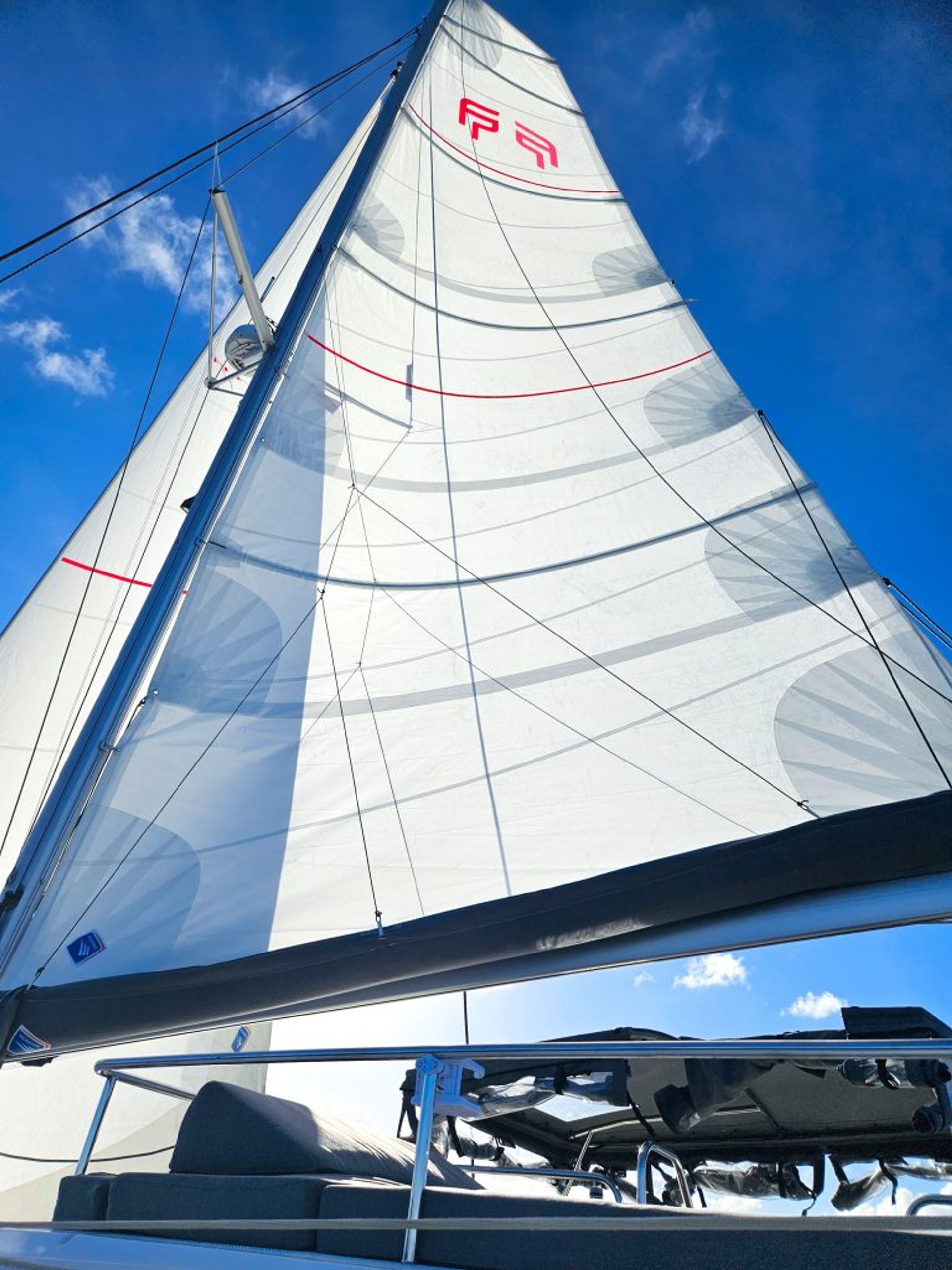 nausys-52091639-52084265-n1.jpg
