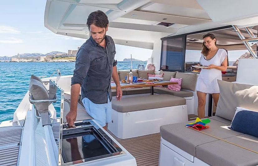 Fountaine Pajot 42 Rendezvous III