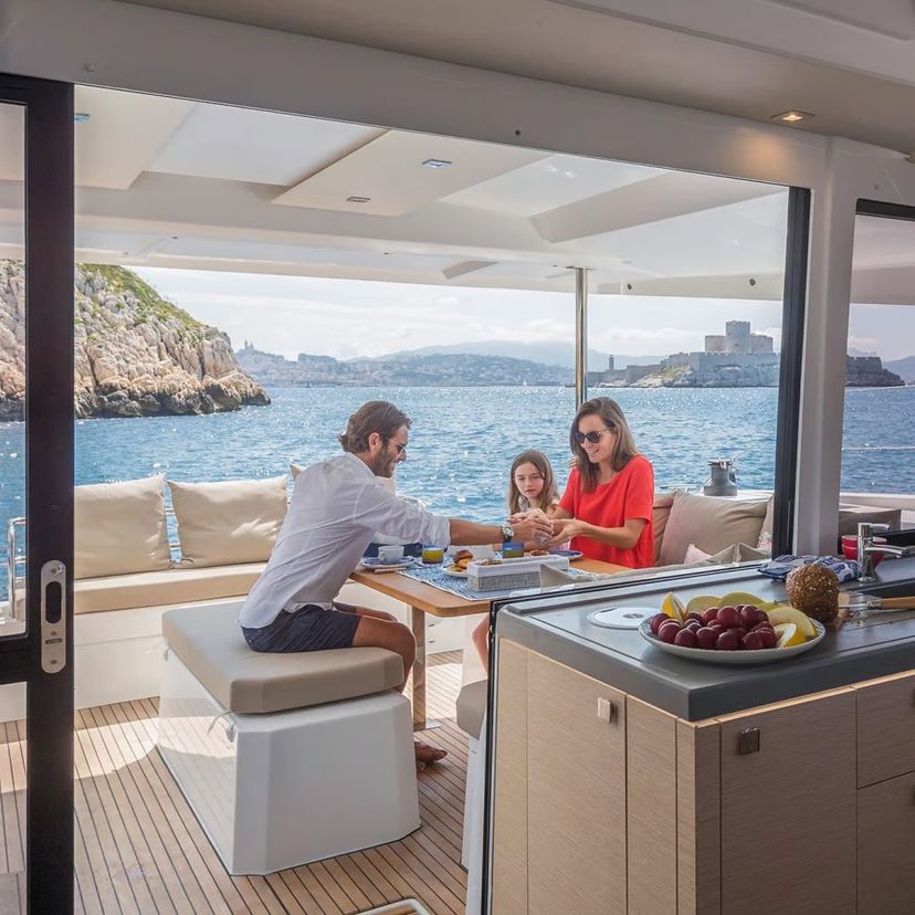 Fountaine Pajot 42 Rendezvous III