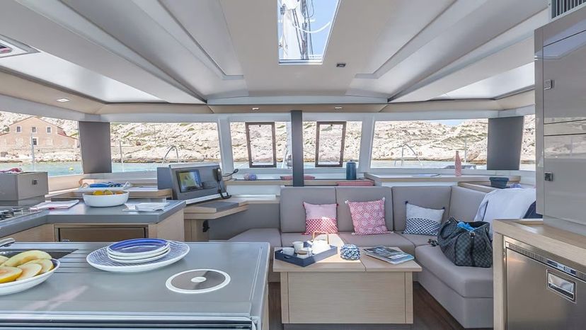 Fountaine Pajot 42 Rendezvous III
