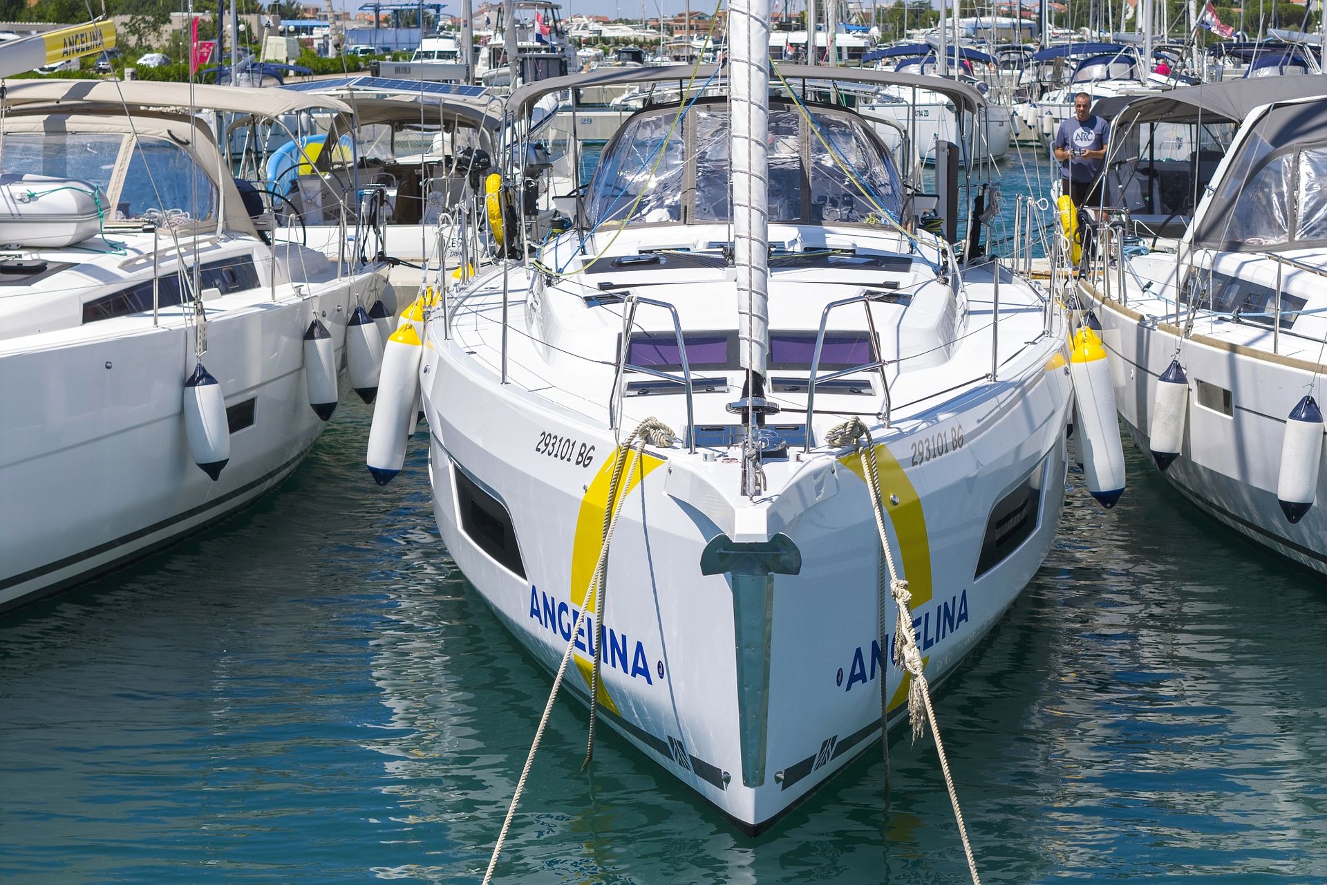 nausys-52106041-126227-n.jpg