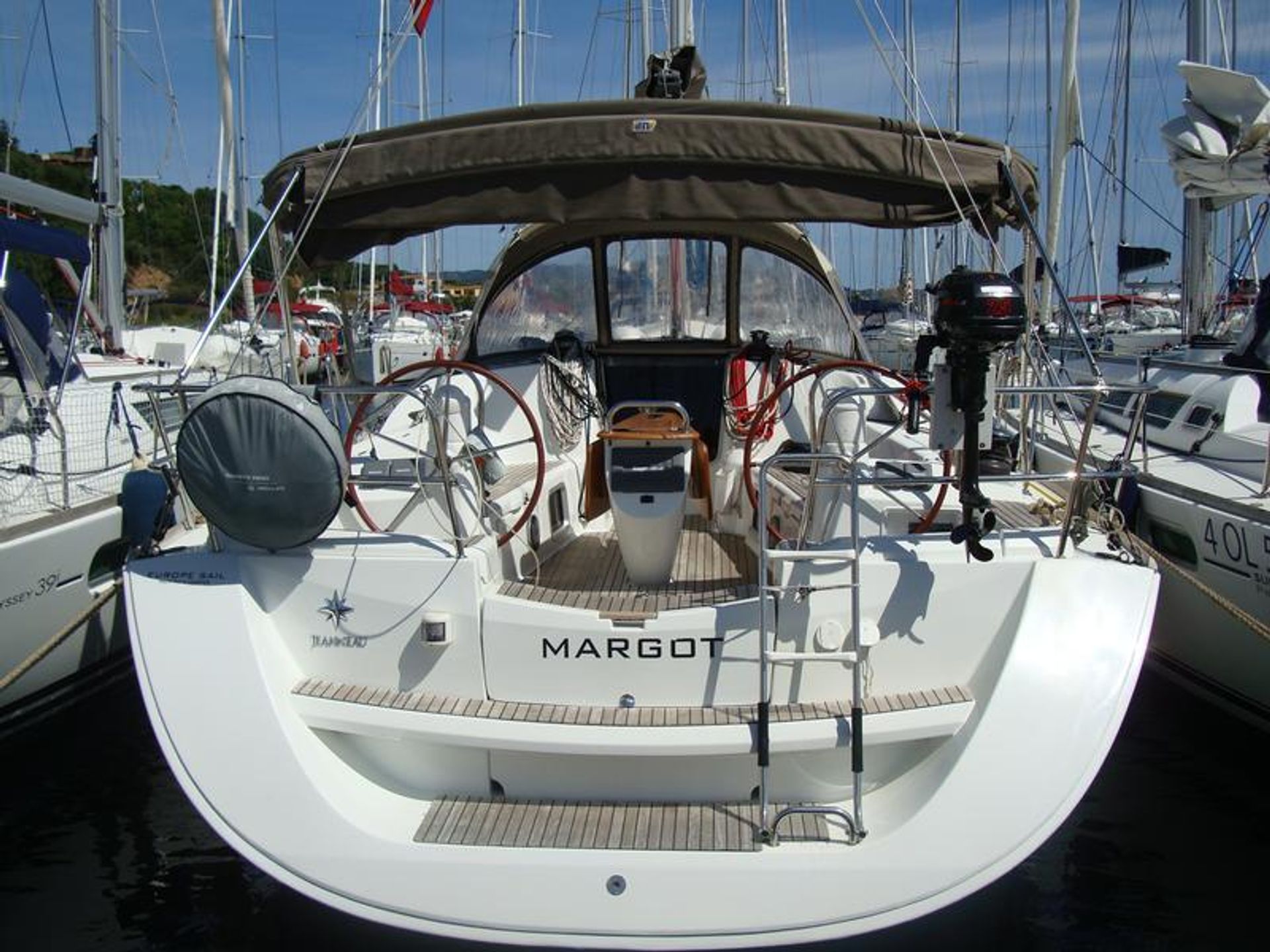 nausys-521188-482163-main.jpg