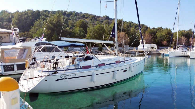 Bavaria Yachtbau 37 Naviator