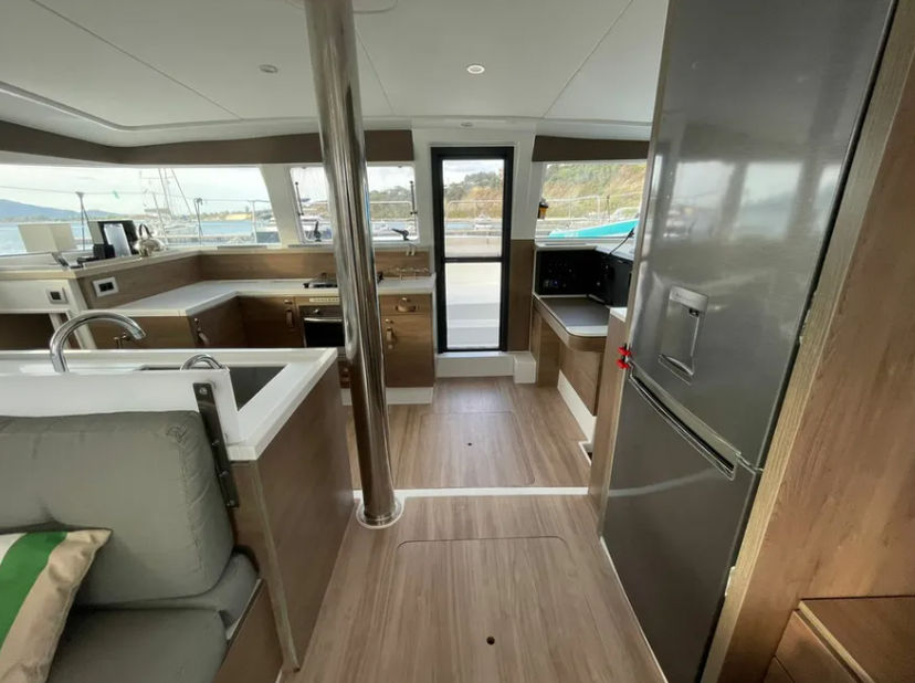 Catana 4.2 Kebifor