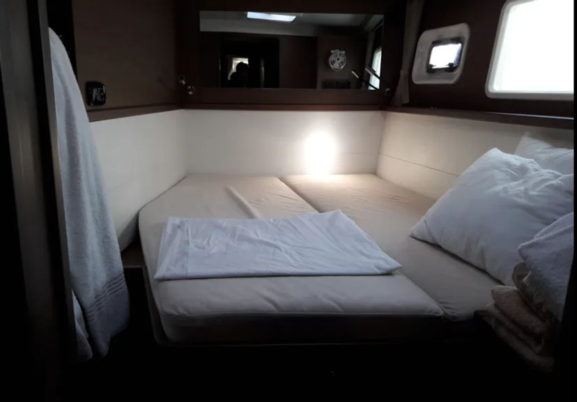 Lagoon 45 Solstice