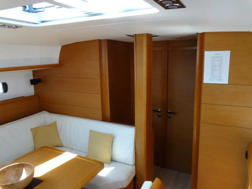 Jeanneau 46 Electra