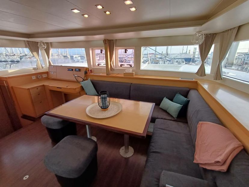 Lagoon 45 Bumbu