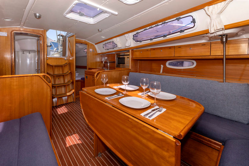 Bavaria Yachtbau 34 CRUISER NinaNina