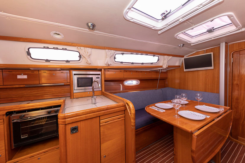 Bavaria Yachtbau 34 CRUISER NinaNina