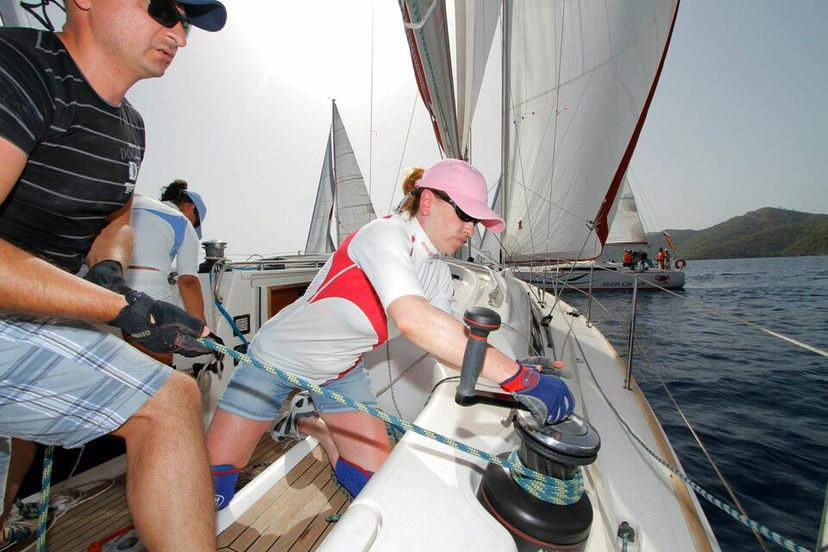 AD Boats 41 White Butterfly