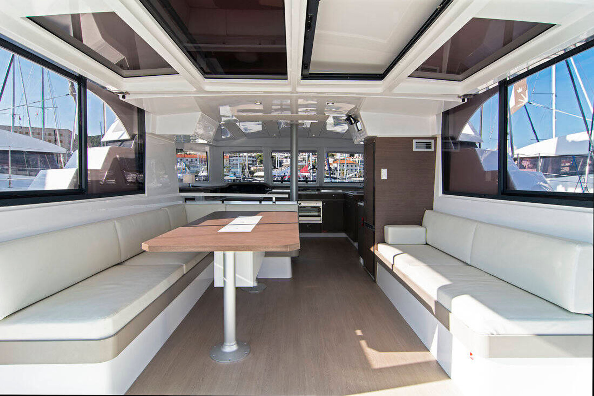 nausys-52379905-522073-p2.jpg