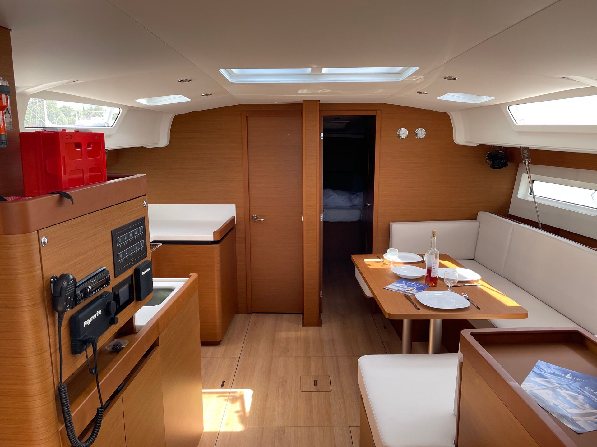 nausys-52386844-988432-4.jpg