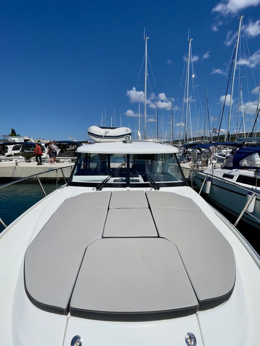 Jeanneau MERRY FISHER 1095 Helios
