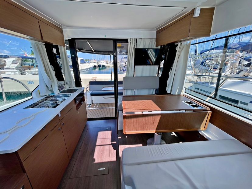Jeanneau MERRY FISHER 1095 Helios