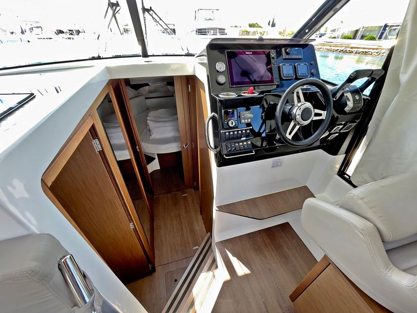 Jeanneau MERRY FISHER 1095 Helios