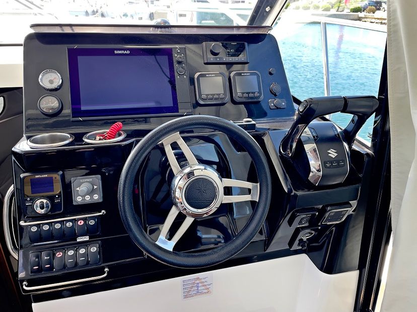 Jeanneau MERRY FISHER 1095 Helios