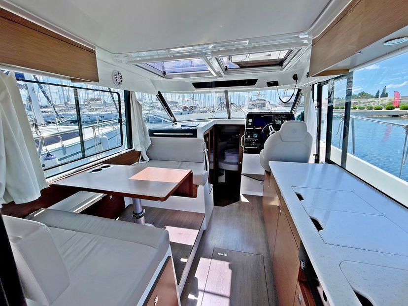 Jeanneau MERRY FISHER 1095 Helios