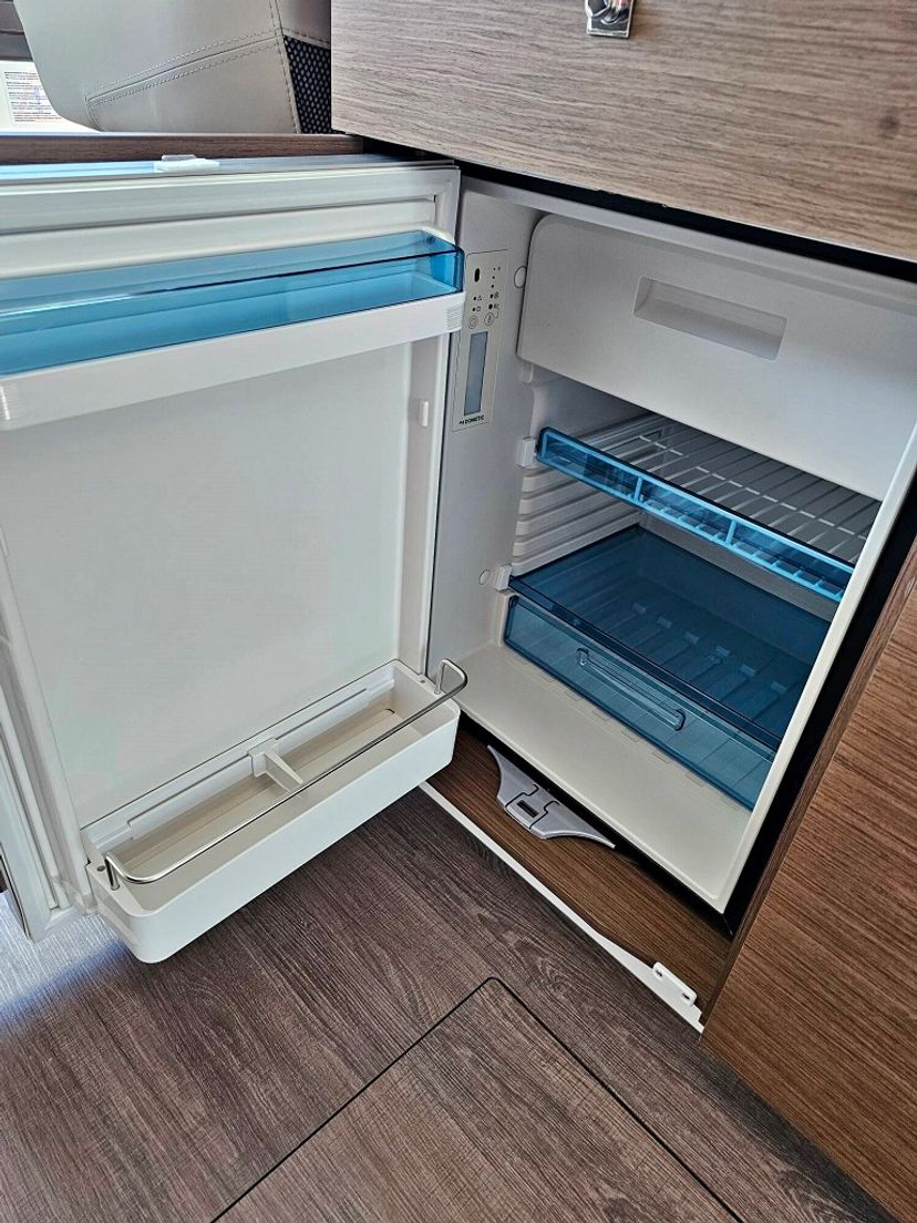 Jeanneau MERRY FISHER 1095 Helios