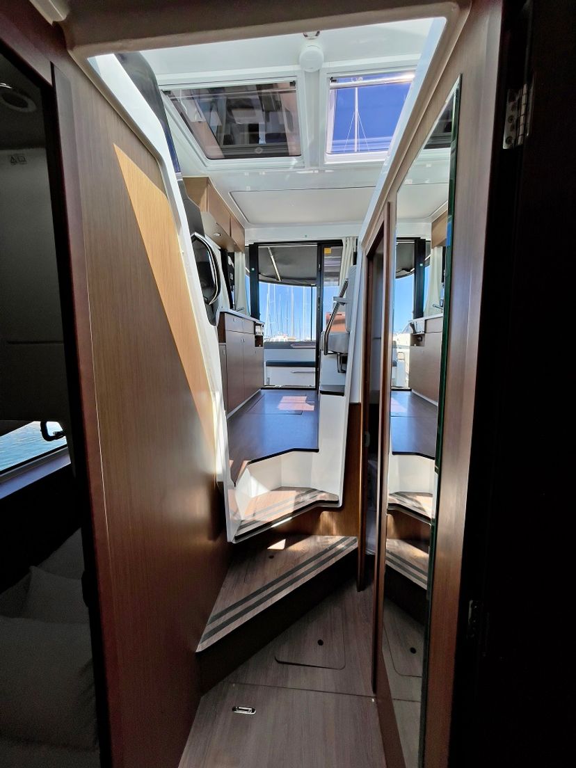 Jeanneau MERRY FISHER 1095 Helios