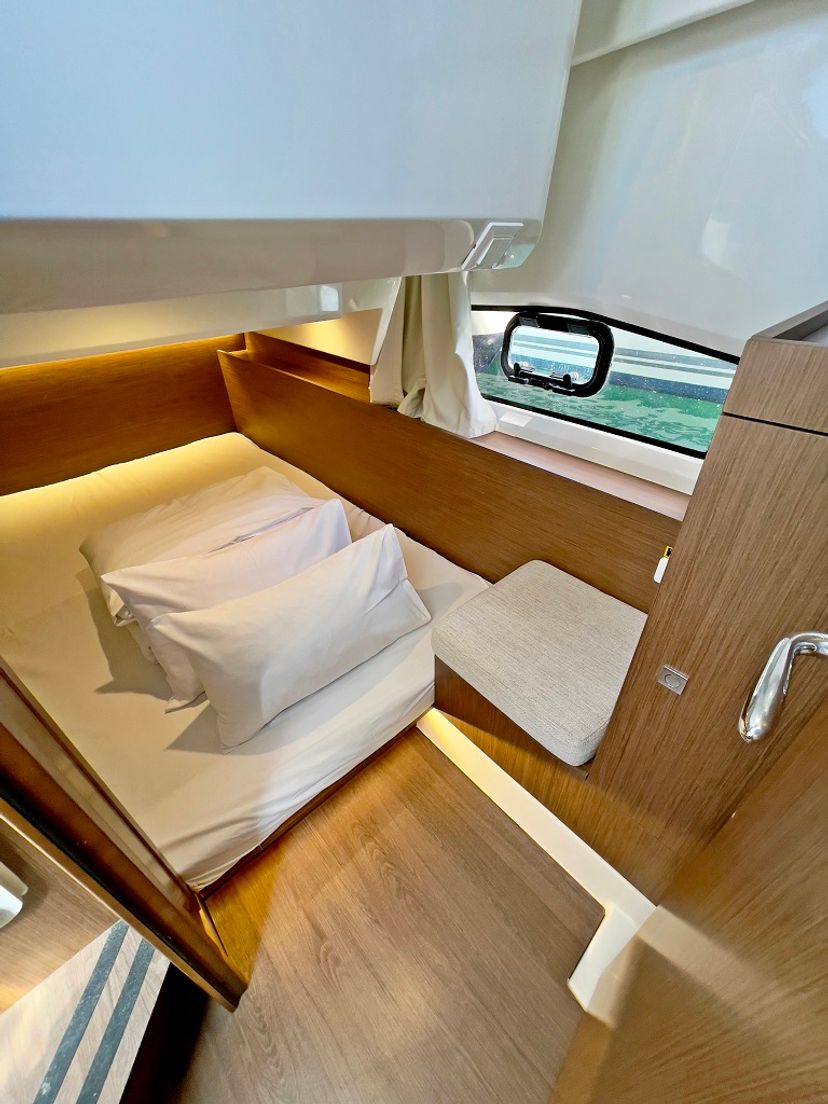 Jeanneau MERRY FISHER 1095 Helios