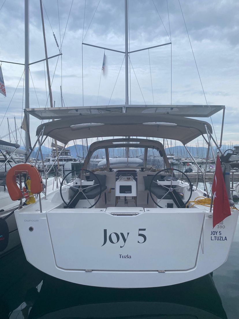 Dufour Yachts 39 Joy 5