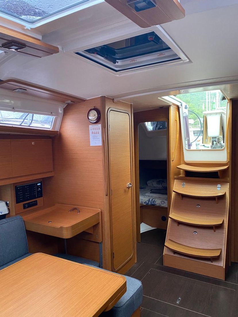 Dufour Yachts 39 Joy 5