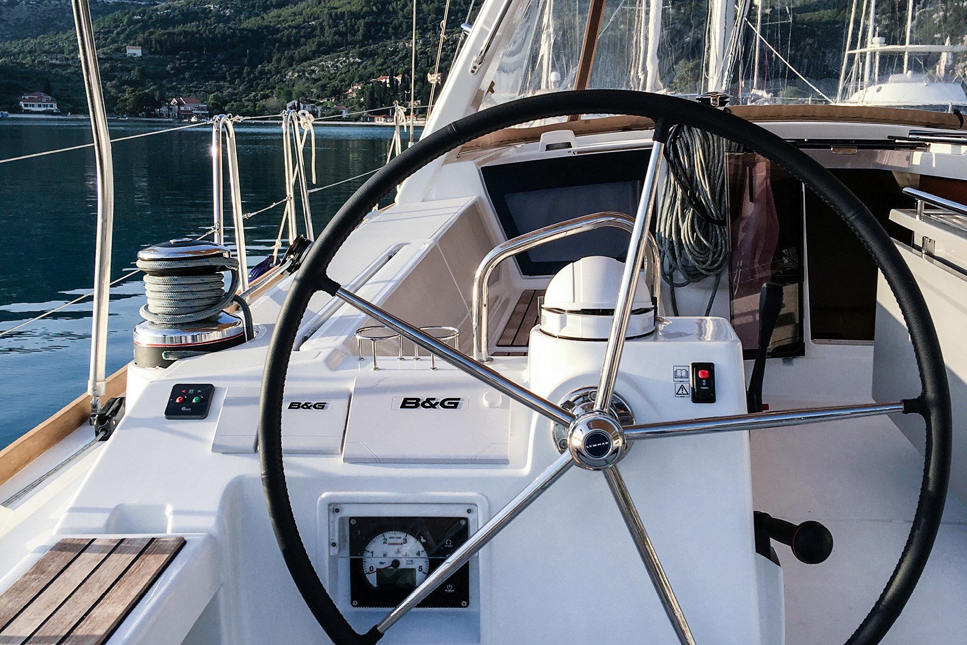 nausys-52438739-9936167-n2.jpg