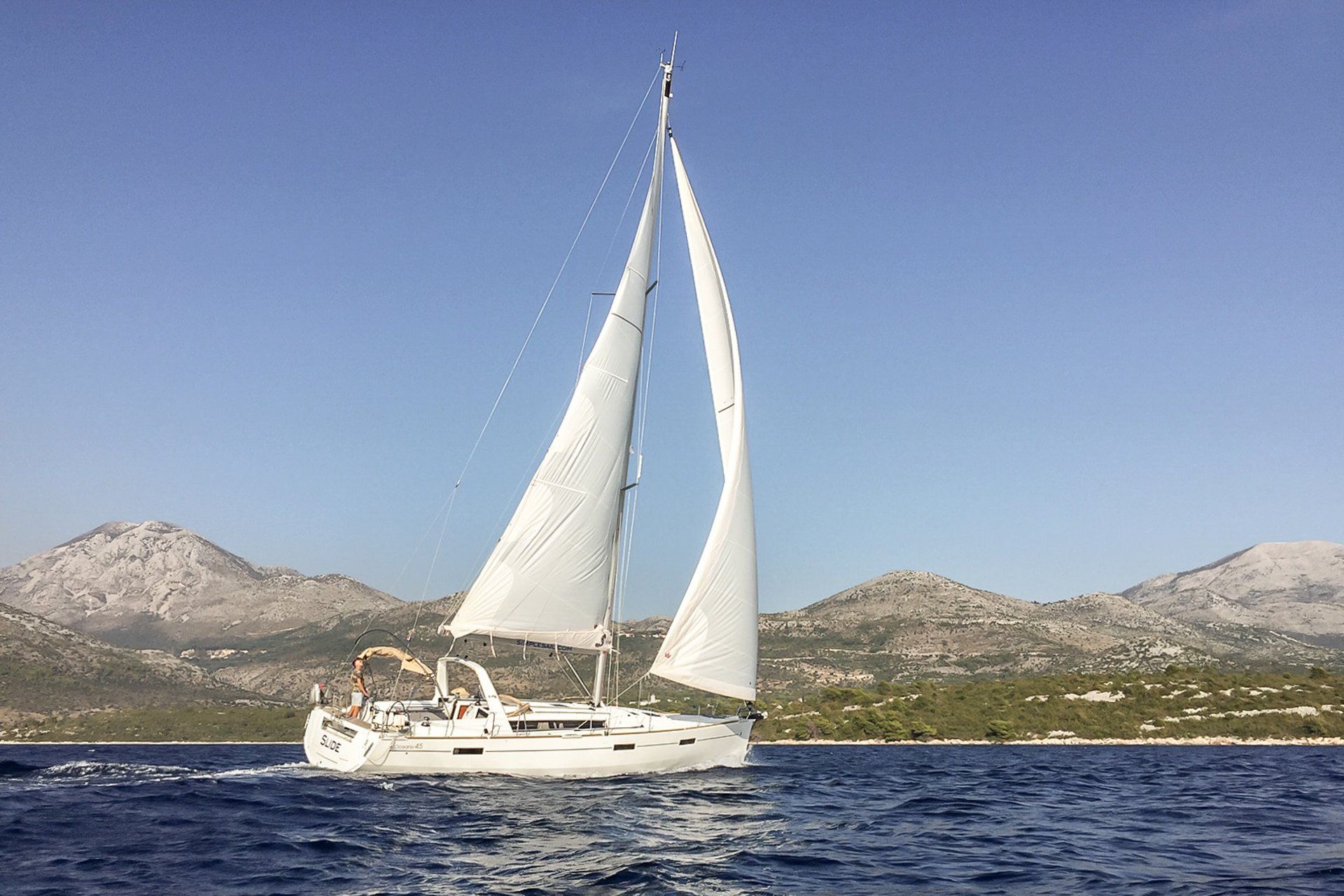 nausys-52438987-9936167-n2.jpg