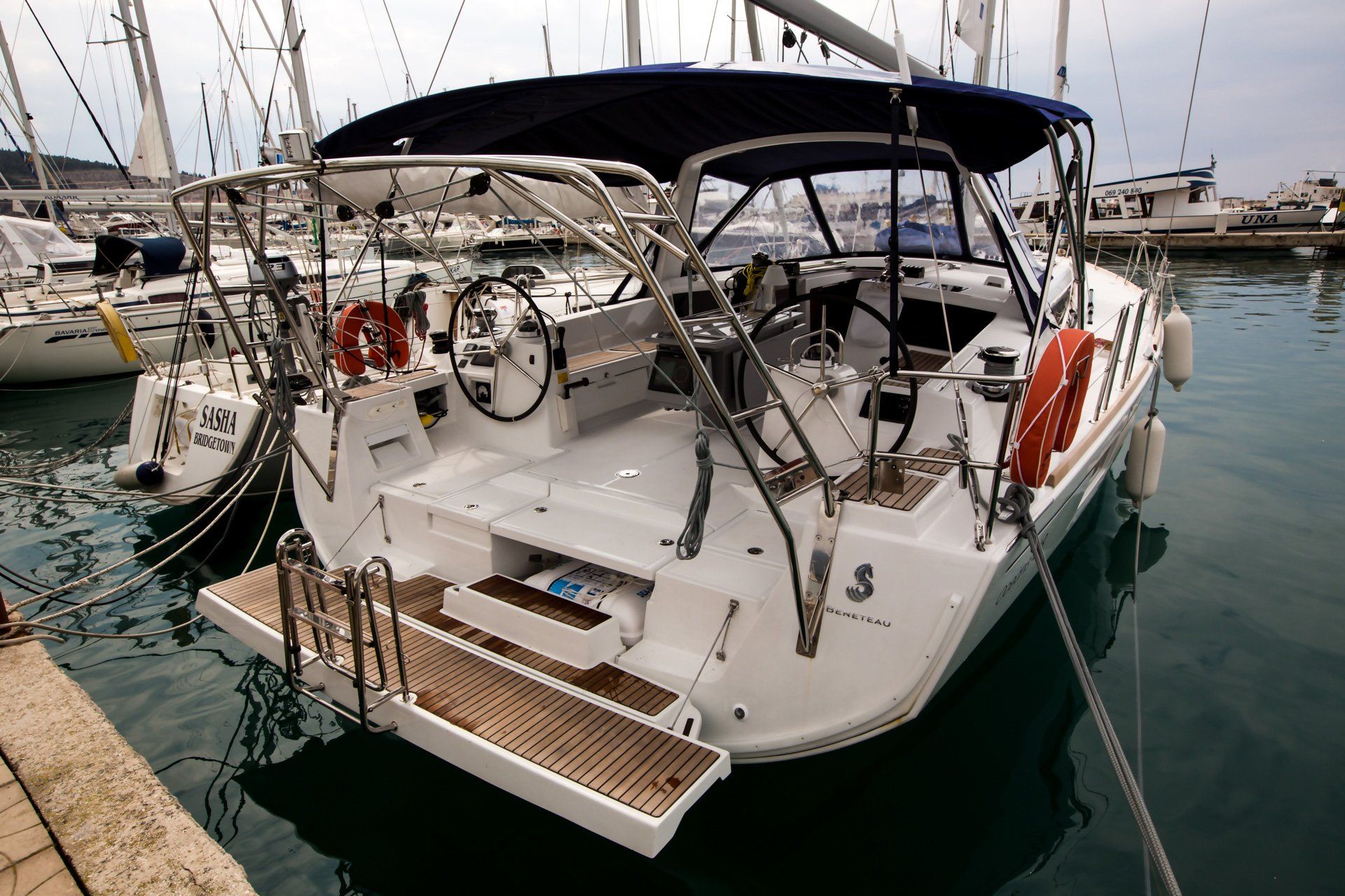 nausys-52439010-9936167-n1.jpg