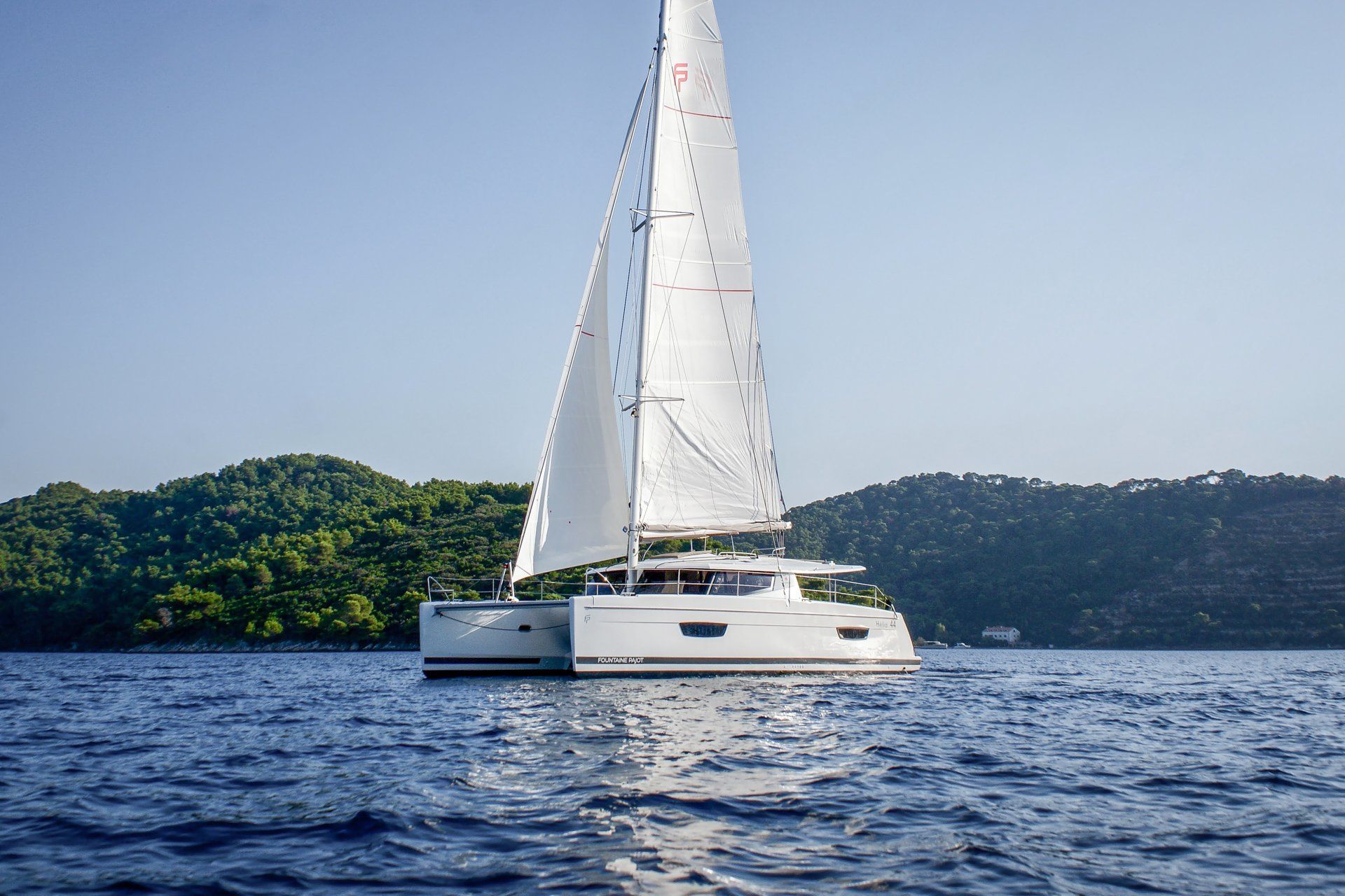 nausys-52439022-9936167-main.jpg