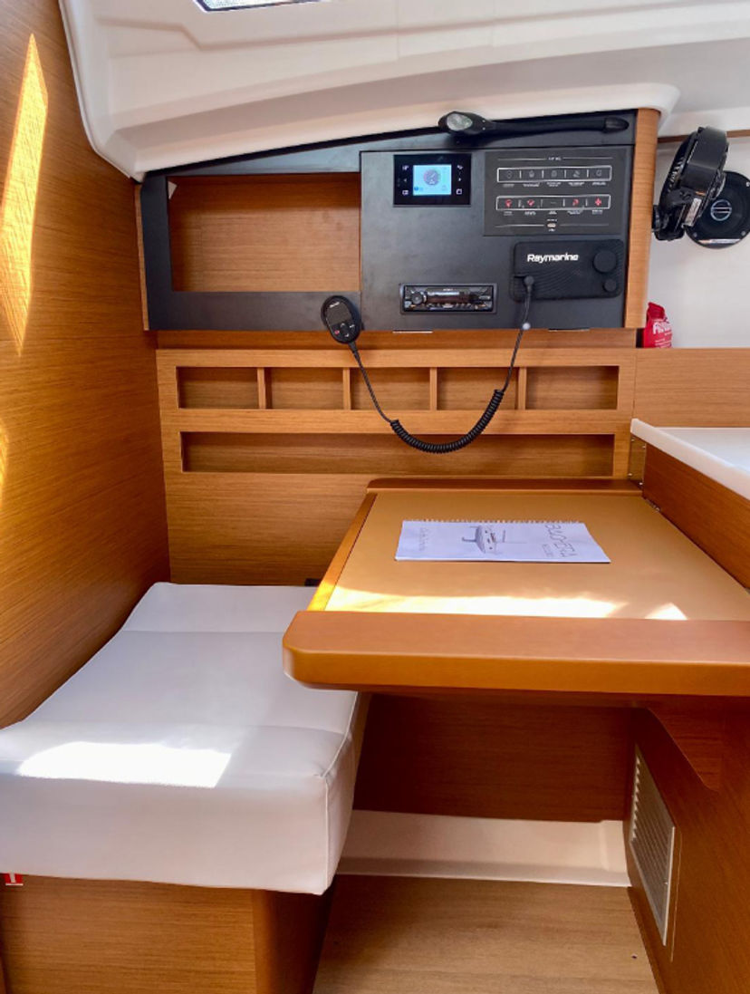 Jeanneau 410 Baghera