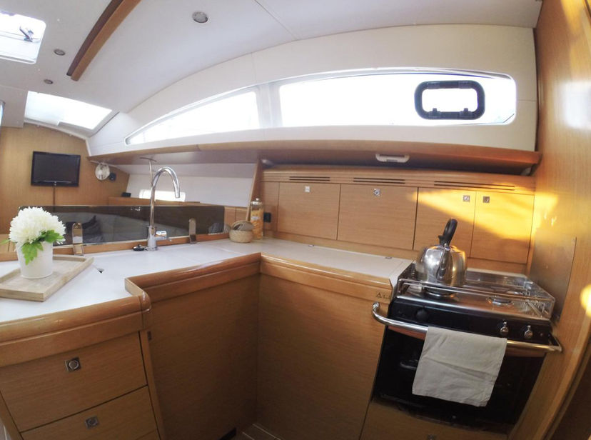 Jeanneau 42 Sweet Alis