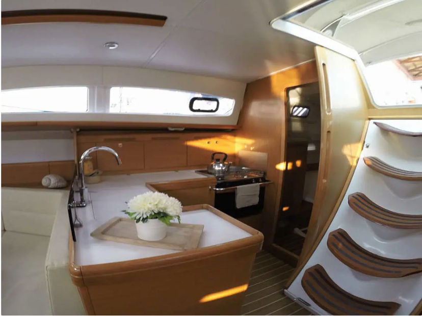 Jeanneau 42 Sweet Alis